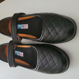 Big kid - School Shoes size 4